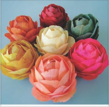 Bola Decorativa com Flor de Folhas 7cm