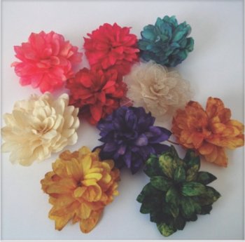 Flor de Folhas Montada S/ Cabo para Decorar c/ aprox. 12 cm